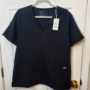 FIGS Scrub Top with 3 pockets